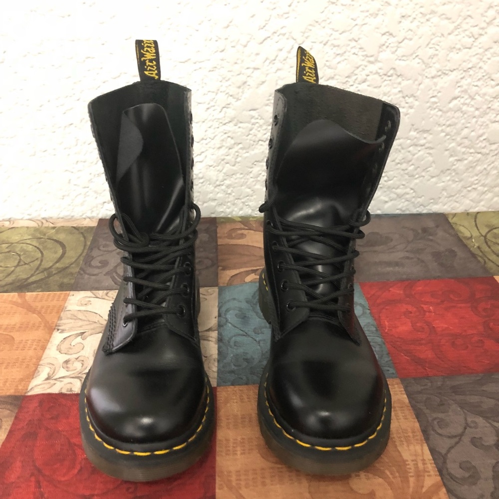Doc Martens 10-Eye Boots Size US 7/ UK 5/ EU 38